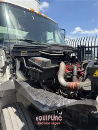 2019 International 4300 4X2 S/A 26FT NON CDL BOX 