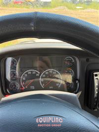 2020 Freightliner M2 4X2 S/A 26FT NON CDL BOX TR