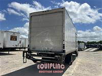 2019 International 4300 4X2 S/A 26FT NON CDL BOX 