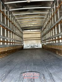 2019 International 4300 4X2 S/A 26FT NON CDL BOX 