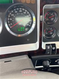 2024 Kenworth W900 6X4 T/A DAY CAB TRUCK TRA