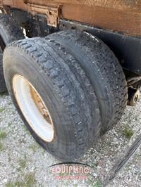 2005 STERLING TRUCK L7500 series