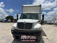 2018 International 4300 4X2 S/A 26FT NON CDL BOX 