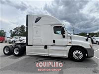 2017 Freightliner CASCADIA 6X4 T/A SLEEPER TRUCK