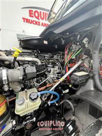 2018 Freightliner CASCADIA 6X4 T/A SLEEPER TRUCK