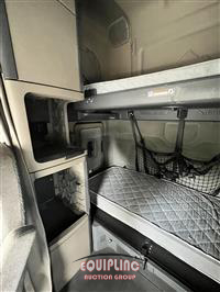 2018 Freightliner CASCADIA 6X4 T/A SLEEPER TRUCK