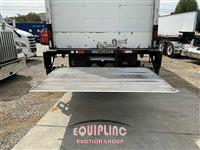2018 Freightliner M2 4X2 26FT NON CDL BOX TRUCK