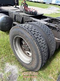 2001 Peterbilt 379