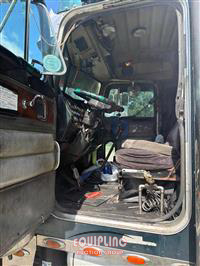 2001 Peterbilt 379