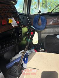 2001 Peterbilt 379