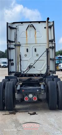 2018 Freightliner CASCADIA TRI/A SLEEPER TRUCK