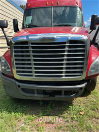 2016 Freightliner CASCADIA 6X4 T/A SLEEPER TRUCK
