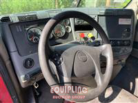 2016 Freightliner CASCADIA 6X4 T/A SLEEPER TRUCK