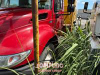 2013 International 4300 4X2 S/A BUCKET TRUCK