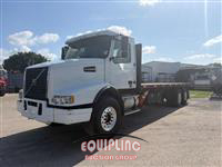 2006 VOLVO TRUCK VHD