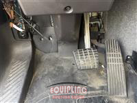 2020 Freightliner M2 4X2 S/A 26FT NON CDL BOX TR