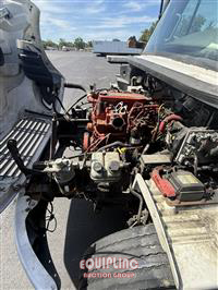 2020 Freightliner M2 4X2 S/A 26FT NON CDL BOX TR