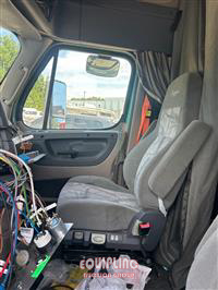 2014 Freightliner CASCADIA
