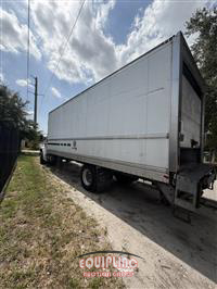 2019 Freightliner M2 4X2 S/A 26FT NON CDL REFRIG