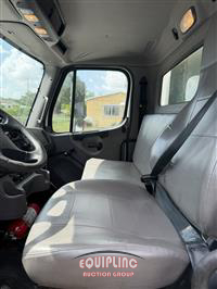 2019 Freightliner M2 4X2 S/A 26FT NON CDL REFRIG