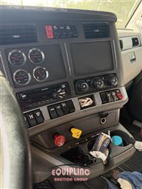 2020 Kenworth T680 6X4 T/A SLEEPER TRUCK TRA