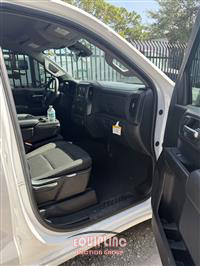 2024 Chevrolet SILVERADO 1500 4DR PICKUP TRUC