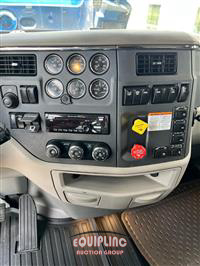 2019 Peterbilt 579 6X4 T/A SLEEPER TRUCK TRAC