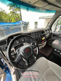 2019 Peterbilt 579 6X4 T/A SLEEPER TRUCK TRAC