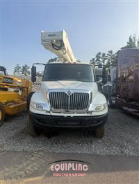 2013 International 4400 4X2 S/A BUCKET TRUCK