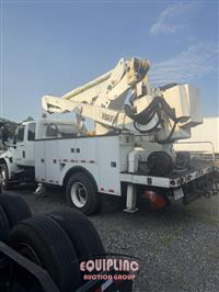 2013 International 4400 4X2 S/A BUCKET TRUCK