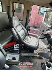 2013 International 4400 4X2 S/A BUCKET TRUCK