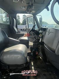 2011 International 7300 4X2 S/A BUCKET TRUCK