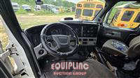 2020 Freightliner CASCADIA 6X4 T/A SLEEPER TRUCK