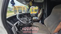 2020 Freightliner CASCADIA 6X4 T/A SLEEPER TRUCK