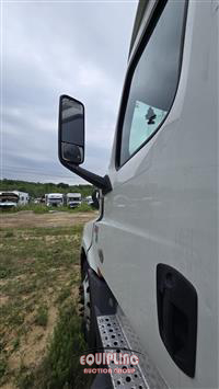 2020 Freightliner CASCADIA 6X4 T/A SLEEPER TRUCK