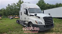 2020 Freightliner CASCADIA 6X4 T/A SLEEPER TRUCK