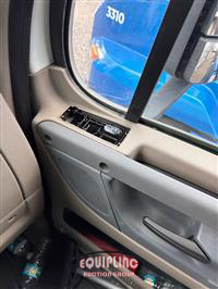 2019 Freightliner CASCADIA 6X4 T/A SLEEPER TRUCK
