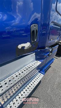 2014 Freightliner CASCADIA
