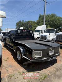 2017 GMC DENALI 3500HD 4X2 S/A FLATBED 