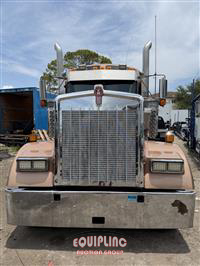 2019 Kenworth W900 6X4 T/A SLEEPER TRUCK TRA