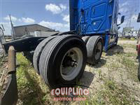 2019 Freightliner CASCADIA 6X4 T/A SLEEPER TRUCK