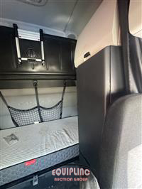 2019 Freightliner CASCADIA 6X4 T/A SLEEPER TRUCK