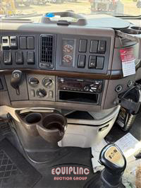 2017 Volvo VNL 6X4 T/A DAY CAB TRUCK
