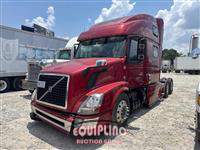 2015 VOLVO TRUCK VNL