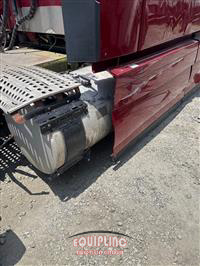 2015 VOLVO TRUCK VNL