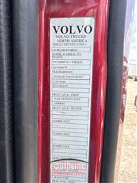 2015 VOLVO TRUCK VNL