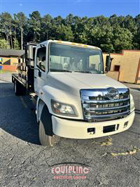 2015 Hino 268 4x2 S/A 26FT FLATBED