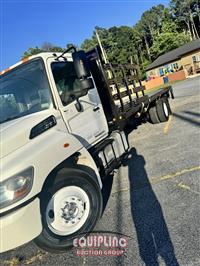 2015 Hino 268 4x2 S/A 26FT FLATBED