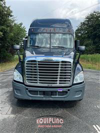 2018 Freightliner CASCADIA 6X4 T/A SLEEPER TRUCK