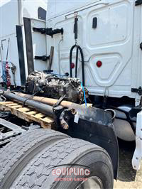 2018 Freightliner CASCADIA 125 6X4 T/A SLEEPER T